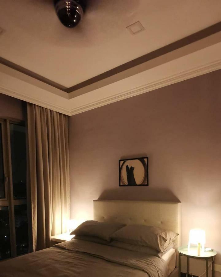 Regalia Exclusive Hostel Куала Лумпур Екстериор снимка